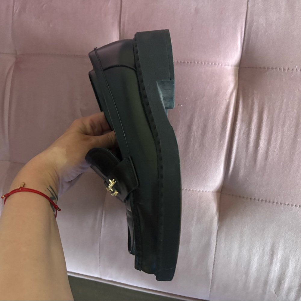 Kate Spade Blake Platform Loafers 10
Good preloved condition - Picture 8 of 10